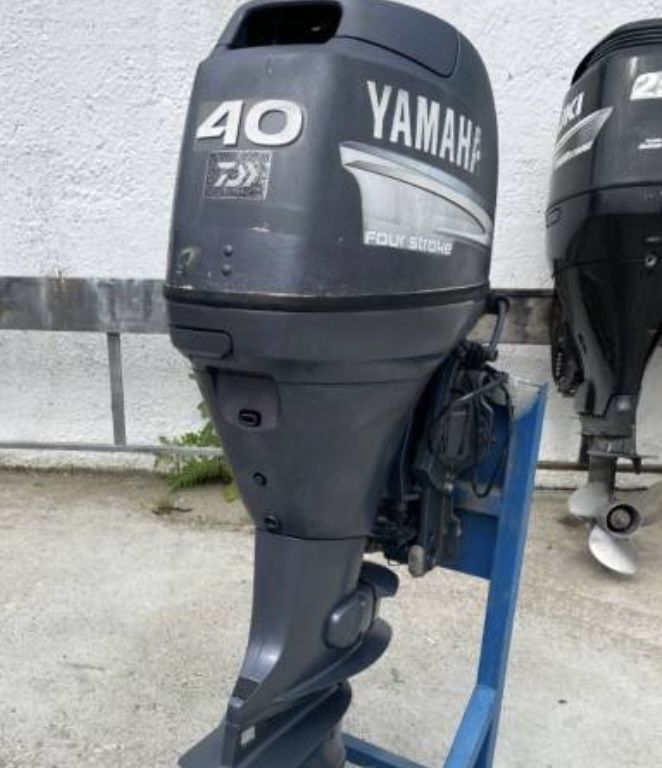 Yamaha 40 на гидравлике